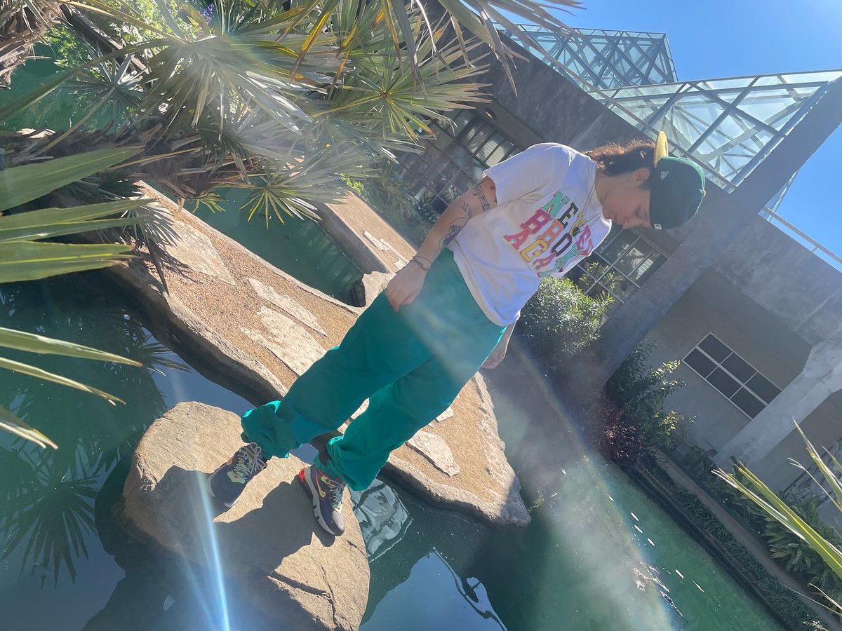 DammitBoss's tweet photo. ¿Do ya feel better by yaself? 🏞 https://t.co/j59DxfZqYB