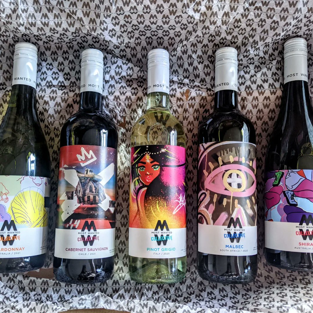 jellyjartist's tweet photo. BUNKING OFF The Most Wanted Collective artists! 😁 Check out each amazing wine bottle label in collaboration with @Most_WantedWine
Artists:
chrishawkes_ 
@dorcascreates 
@Nomad_clan
@jellyjartist 
@peteobsolete 

#StreetArt #commissions #collaboration https://t.co/d0iKdMmRKr