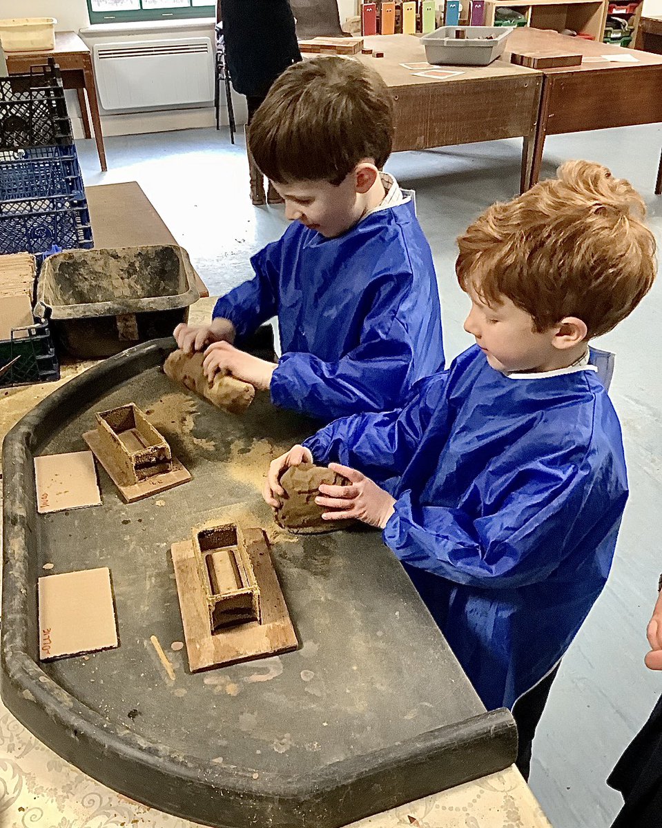 EmbleyHampshire's tweet photo. Our Year 2 @EmbleyPrep pupils were learning about The Great Fire of London on a school trip to Bursledon Brickworks last week, which they are currently learning about in class. Looks like fun! #EmbleySchool #EmbleyPrep #TheEmbleyWay #GreatFireOfLondon #BursledonBrickworks https://t.co/1tFiPDoVkZ
