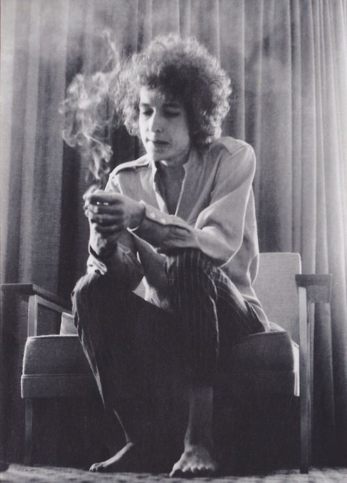 Bob41Dylan's tweet photo. "And if my thought-dreams could be seen, they’d probably put my head in a guillotine

But it’s alright, Ma, it’s life and life only." https://t.co/KfnpciwBqg