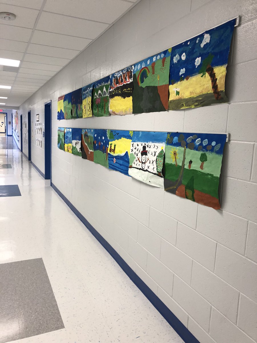 FergusMs's tweet photo. 3rd Grade Landscape Paintings!π¨πβ€οΈπ₯° #MVWS #MVWSart #landscapepainting https://t.co/fSKuRFymUU