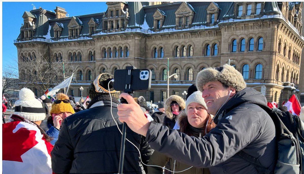 Beyond_Mystic's tweet photo. 🇨🇦"If you could just feel the LOVE that was here, you would not feel the fear anymore! 💞💞💞 Tara Cox

🔴VIDEO CLIP: https://t.co/Zz8jIhqLbu

🙏PLEASE RE-TWEET!🙏
#TruckersForFreedom2022 #FreedomConvoy2022 @MorigeauJanine @clif_high @BeeLady17 @lisamightydavis @cryptoviewing https://t.co/15KHpkm2iB