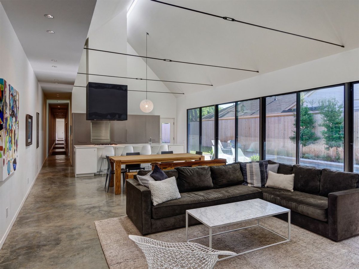 Spectacular Design tweet media