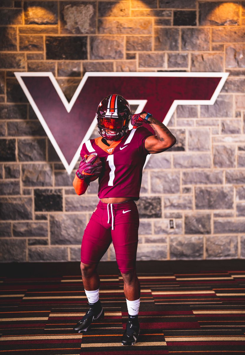 Wanted to share these flicks with y’all ! Go Hokies ?? 🦃. @CoachPryVT @CoachShawnQuinn @TylerBowen @jcprice59 @coachstuholt