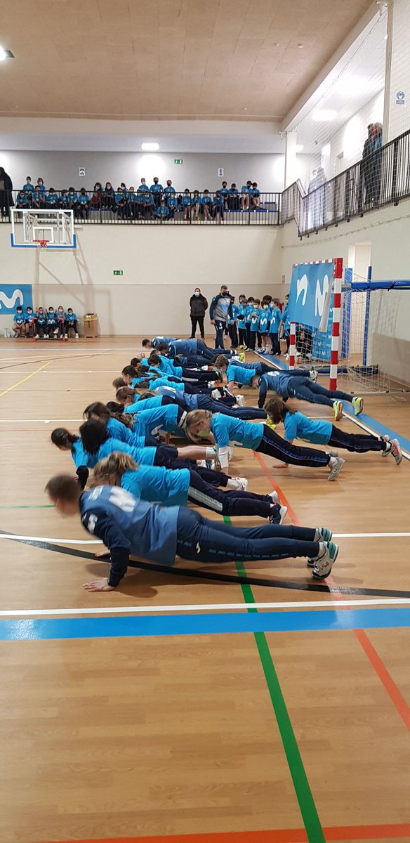 Un orgullo recibir en nuestra casa la #GiraMovistarMegacracks de <a href="/InterMovistar/">Movistar Inter FS</a> de la mano de @gruporandori Gracias por la ilusión, entrega y valores que habéis transmitido a nuestros alumnos. Un abrazo y hasta pronto.
<a href="/josecadelgado/">José Carlos Delgado</a> <a href="/telemadrid/">Telemadrid</a>