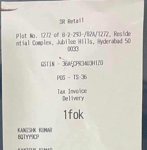 KanishkSanghi's tweet photo. @OlaDash_In @olamoney_in Very awful delivery system. Have ordered 2 times &amp; both times half the items were missing. Haven’t got a refund yet &amp; support team isn’t responding. Need immediate action here. #fraud #worst
@letsblinkit @swiggy_in Something to laugh about. https://t.co/aBshAl9acX