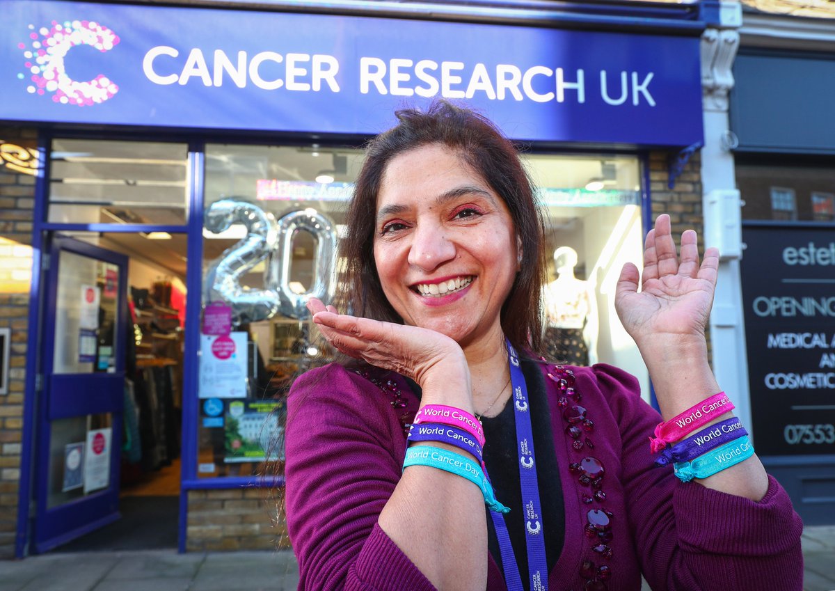 “Our shop and its customers are like a little community.” Kusum, manager of our Windsor shop, is encouraging customers to get a #UnityBand for #WorldCancerDay on 4 February. When her mother was diagnosed with breast cancer, Kusum volunteered in-store. Read her story 👇 1/4