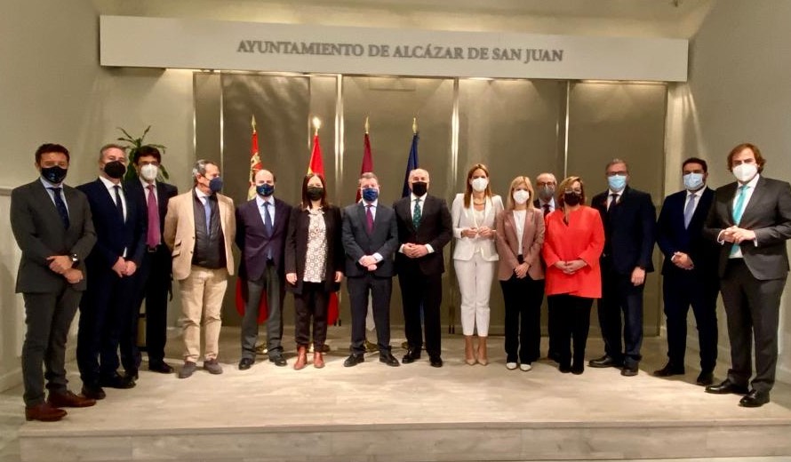 Puerto de Algeciras tweet media