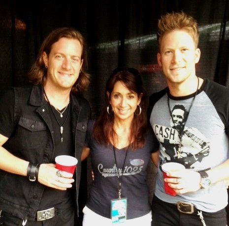 Happy birthday to \s Tyler Hubbard 