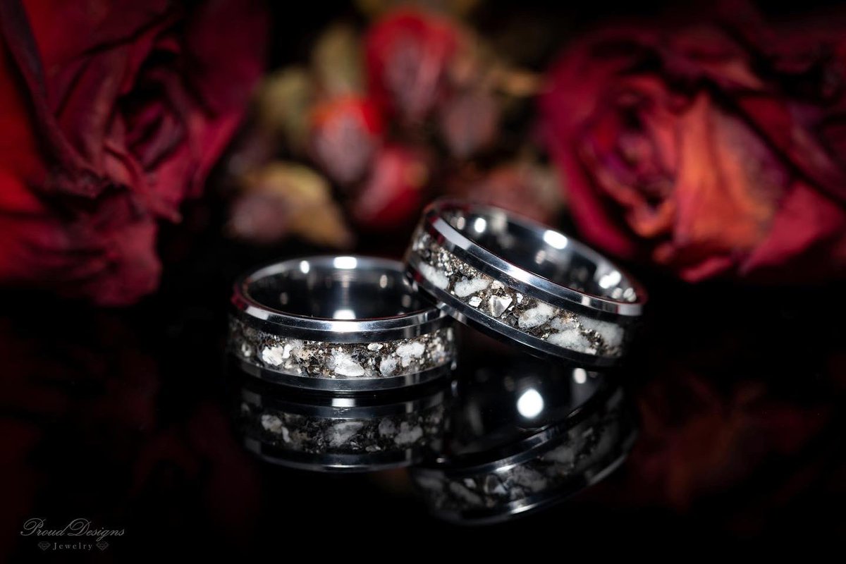 ProudDesigns_'s tweet photo. Cremation &amp; lava rock glow rings. $240, all excess ash is returned. https://t.co/3OX5NL9rej