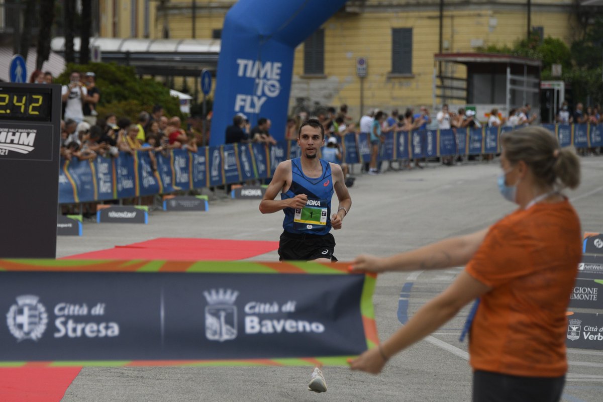 lm_valli_fiori's tweet photo. Si correrà sabato 14 maggio la XIV edizione della Lago Maggiore Half Marathon, aperte le iscrizioni! 🤩
The XIV edition of the Lago Maggiore Half Marathon will be run on Saturday, May 14. Registration is open! 🤩
#LMHM https://t.co/HuJqdu8xm6