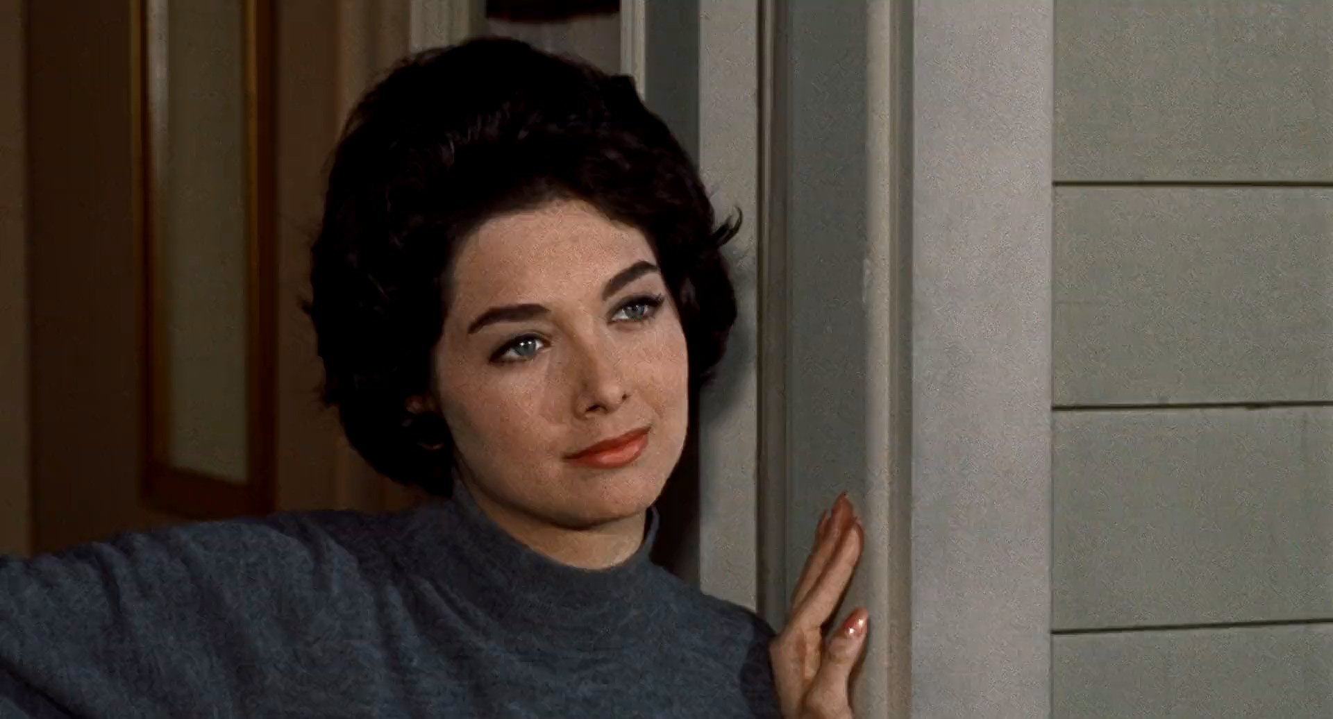 Annie was ... Happy Birthday Anniversary, Suzanne Pleshette! 