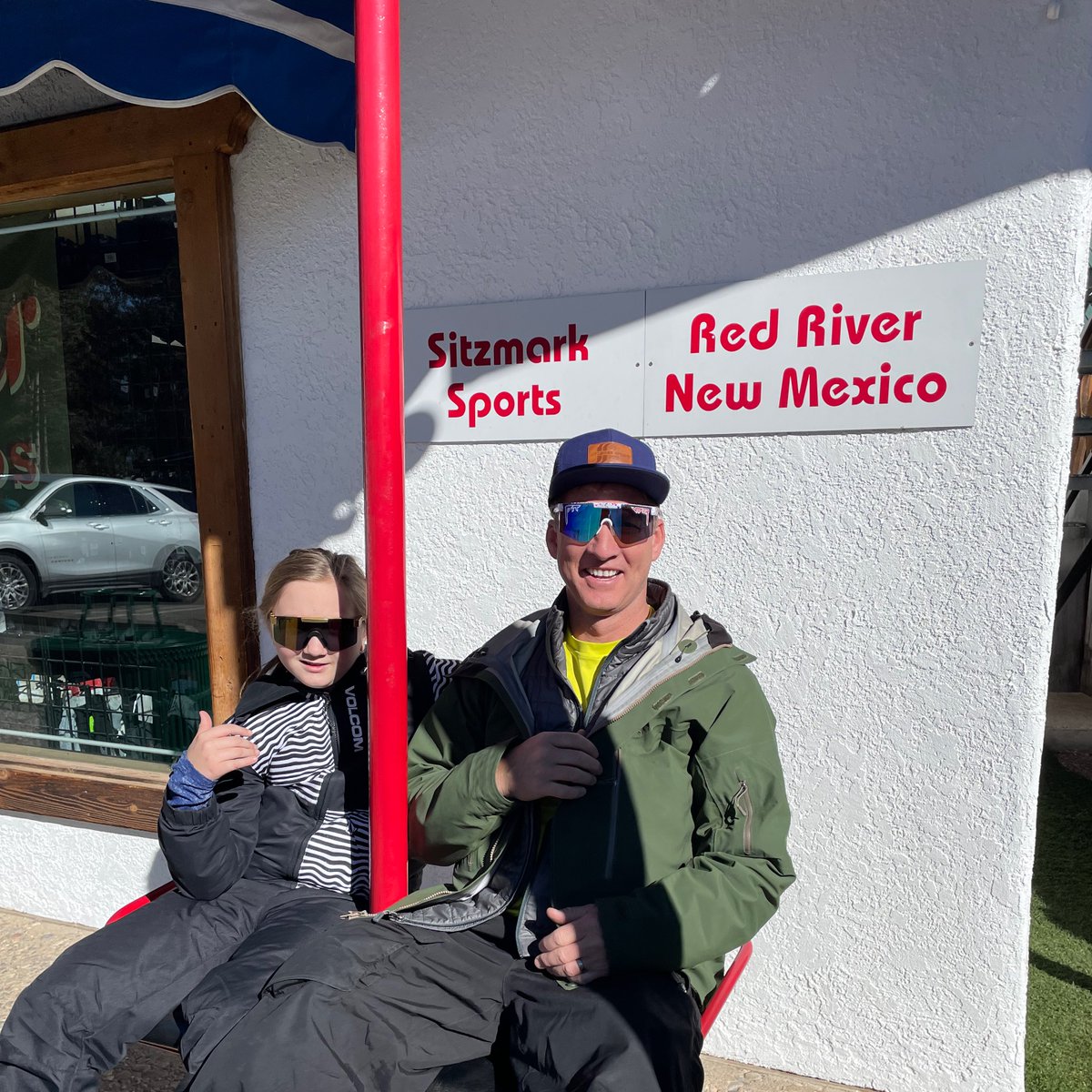 Two shredders on the lift at the Sitzmark in Red River. #redriverskiarea #redriver #pitviper #nmtrue