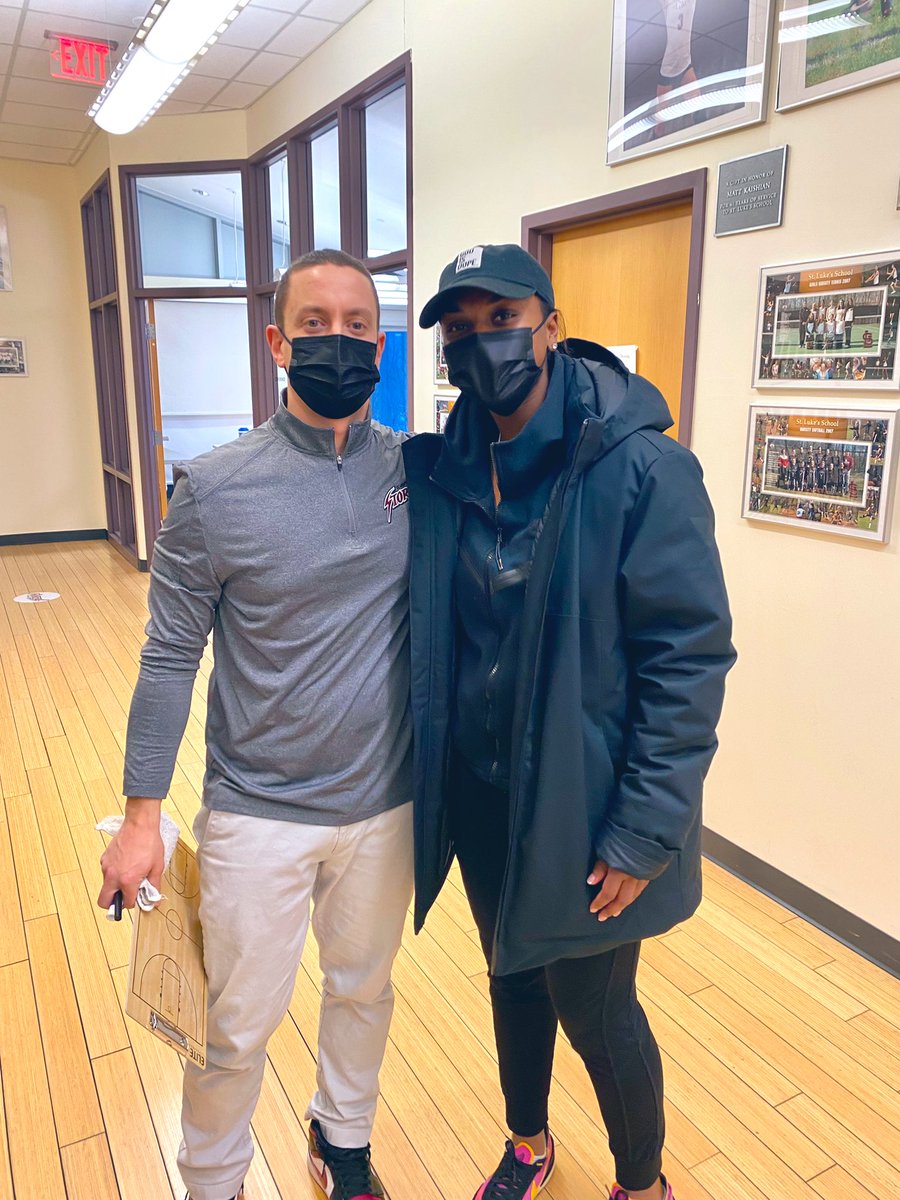 Great to see former SLS standout player Sydney Lowery ‘17 back on campus last week for the <a href="/SLSGirlsHoop/">St. Luke's GBB</a> game! Sydney is currently playing for <a href="/StagsWBball/">Fairfield Women’s Basketball</a>, leading her team to an impressive 12-6 record so far this season.