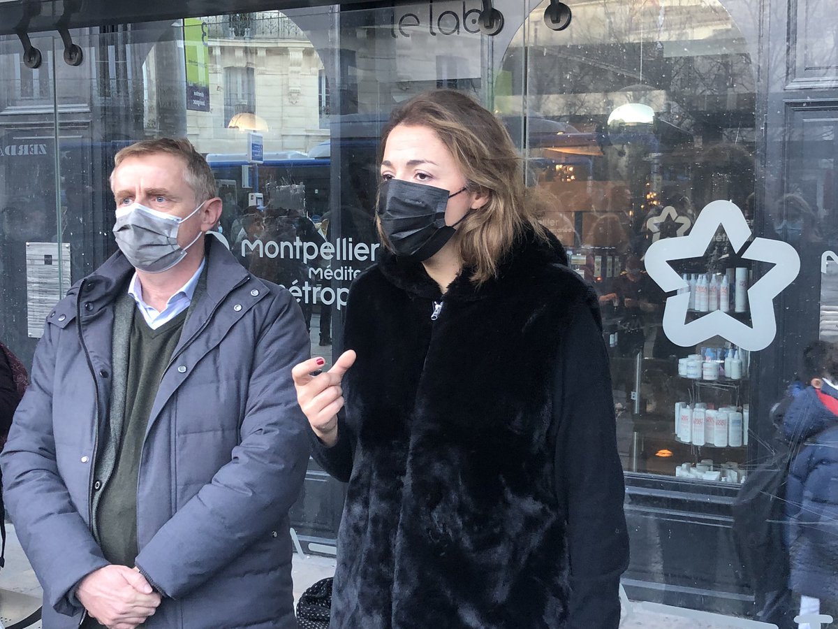 CoteMontpellier's tweet photo. #Securite : Lancement du nouveau dispositif de #cameras #pietons lors des contrôles sur l’ensemble du réseau @TaMVoyages en présence de @CoteMontpel et Julie #Freche, élus à @montpellier_ aux côtés de @MDelafosse. #Transport https://t.co/E6KyW0mc9E