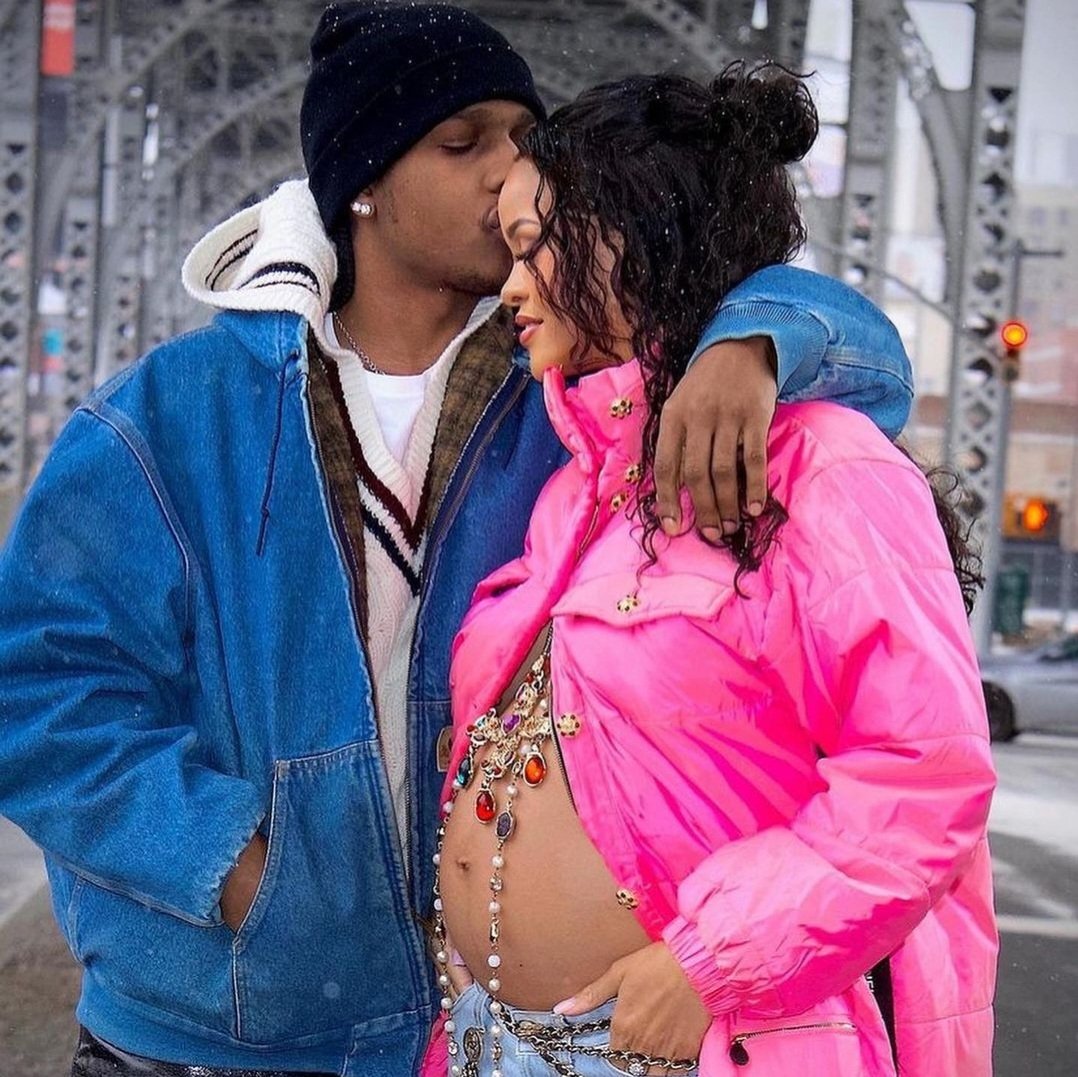 FirstNewsngr_'s tweet photo. #Rihanna and boyfriend #asaprocky are welcoming their first child together. 

Rihanna | iPhone 12 | Laycon | Oshodi | #portable | Harmattan | #Ritual | Perez | Don Jazzy | Atiku https://t.co/x93FyAlO77