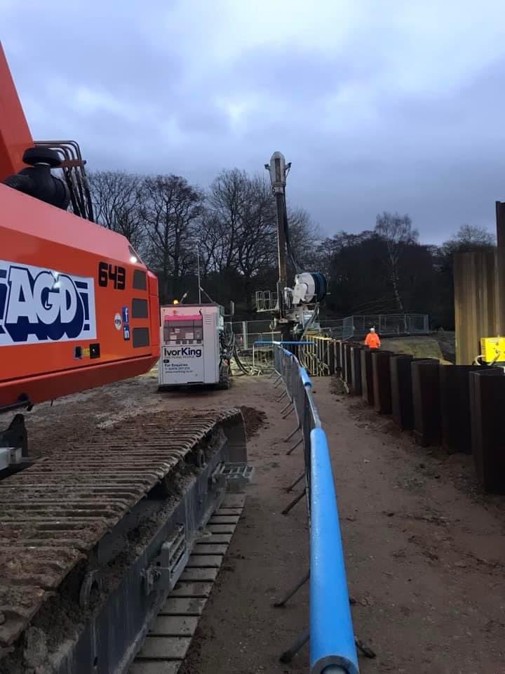 AGDEquipment's tweet photo. We’ve just finished In Leeds for @JNPilingLtd where a sheet piled cofferdam was installed through some of the most challenging soil conditions imagineable.

All of the #CrawlerCranes and #PilingEquipment supplied by @AGDEquipment #OneStopShop #TeamOrange https://t.co/LsfY7gWsGd