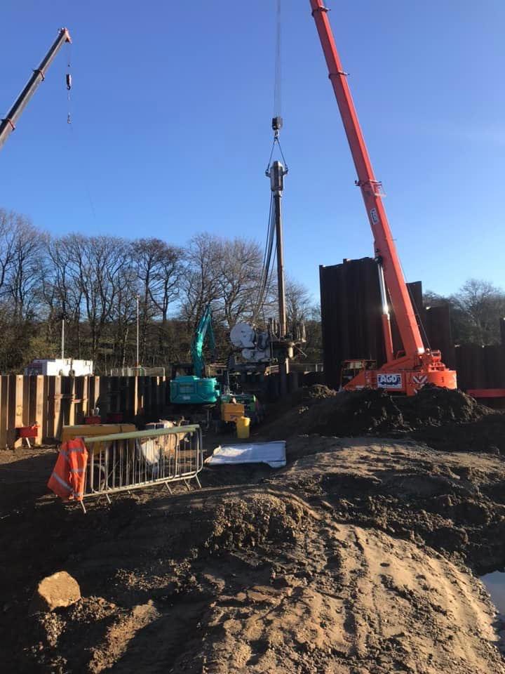 AGDEquipment's tweet photo. We’ve just finished In Leeds for @JNPilingLtd where a sheet piled cofferdam was installed through some of the most challenging soil conditions imagineable.

All of the #CrawlerCranes and #PilingEquipment supplied by @AGDEquipment #OneStopShop #TeamOrange https://t.co/LsfY7gWsGd