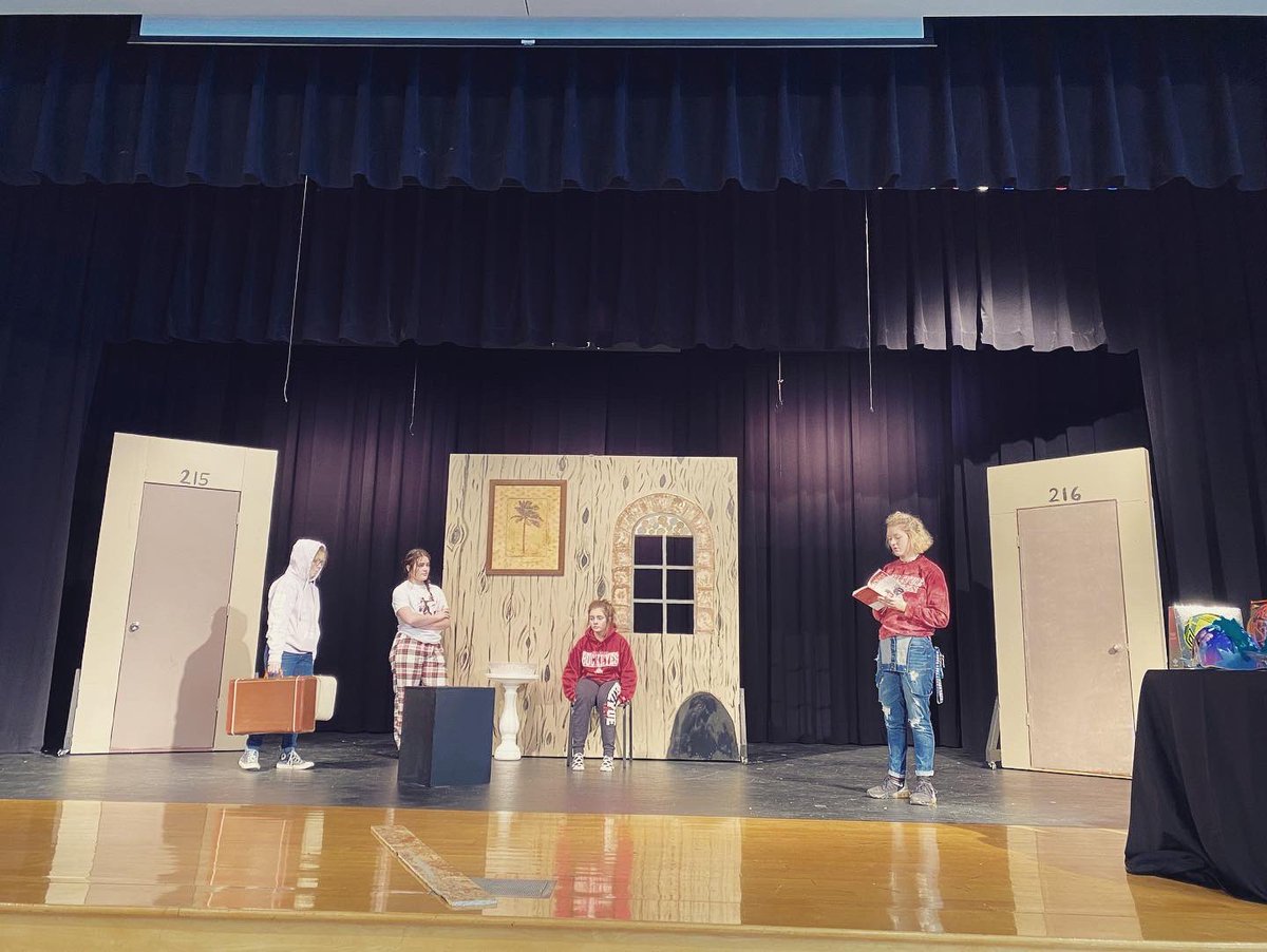 BHSDrama tweet media