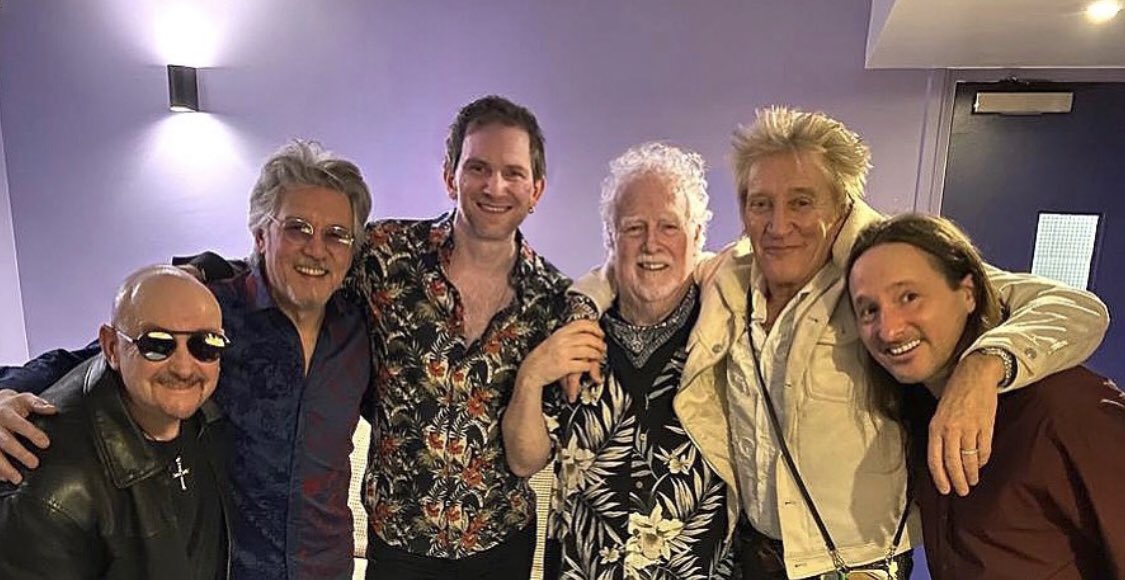 ShamusWilde's tweet photo. Rod, Penny and the gang showed up to see us play at the Stables Milton Keynes last night. After the dark Covid years such a joy  to play live and see old friends. What a life! https://t.co/Smsszpvoo1