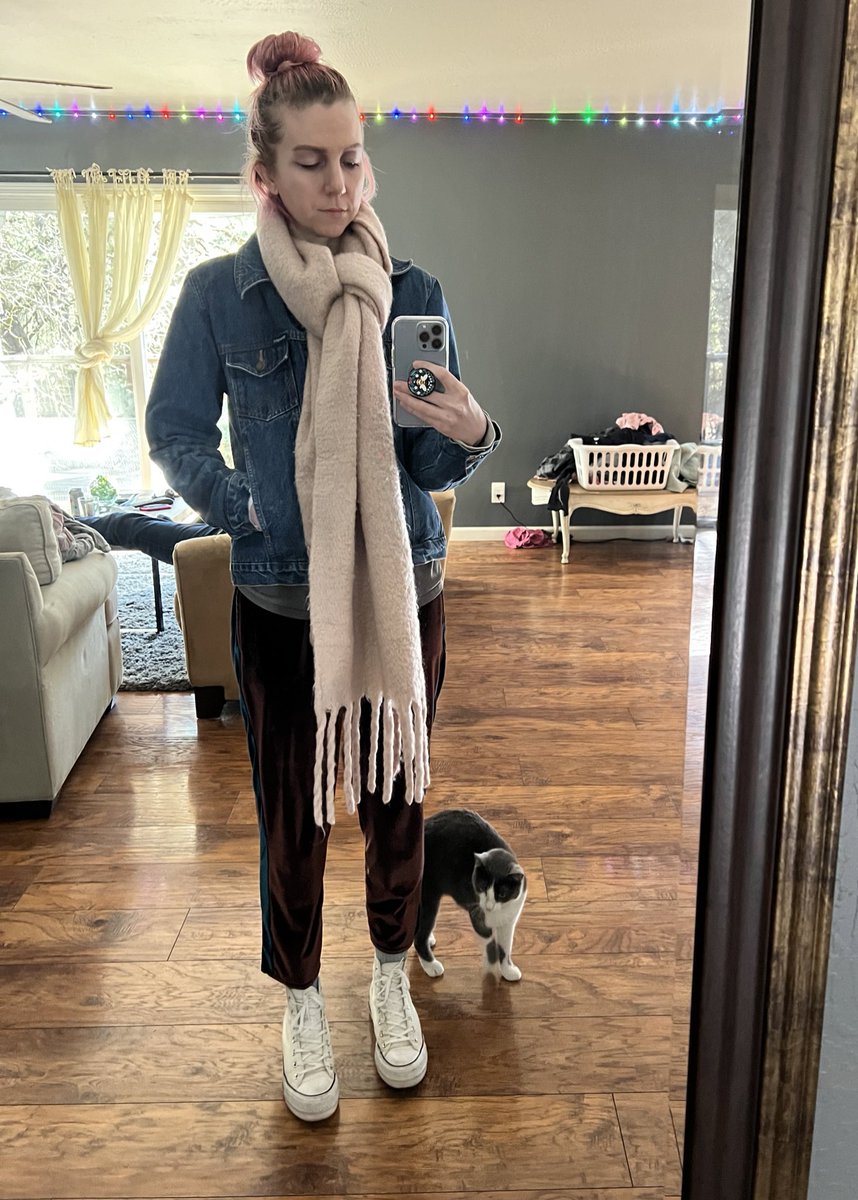 fireskatewithme's tweet photo. Some of my favorite #comfycore outfits this month. https://t.co/IKL3VlkyQf