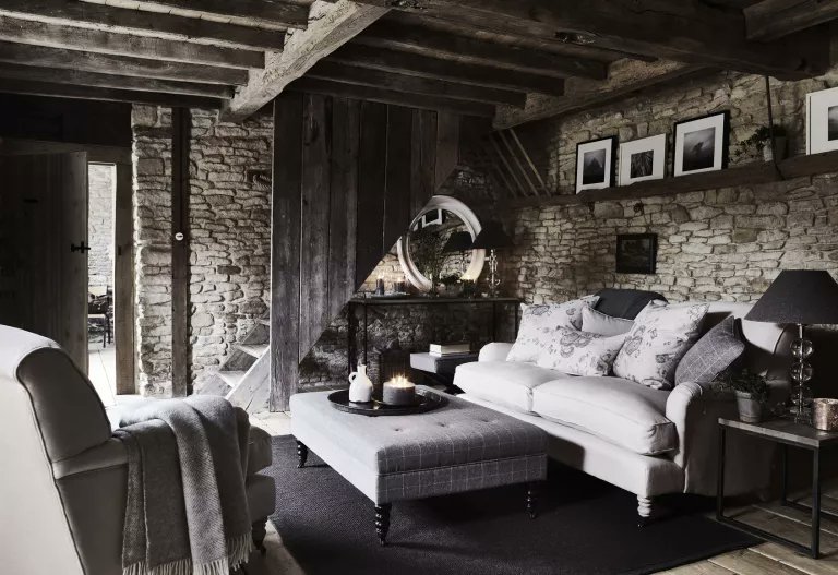 Al_Sanchez59's tweet photo. When using gray to #decorate a living room, it's important to get the light right. #interiorstyling  https://t.co/b81eN4AG9L https://t.co/UF6Qrjpllz