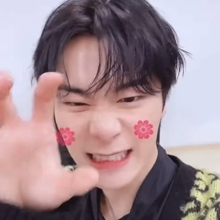 offclCAT's tweet photo. roar🐯
#문빈 #MOONBIN https://t.co/8Wl0Dion5A