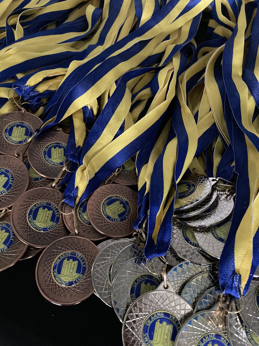 DVSwimmingClub's tweet photo. Saturday’s presentation night was a huge success!
Everyone had a great night and lots of awards given and received!
Well done everyone!
Thanks to @Mel44773889 for the balloon arch and quicksteps #doncaster for the trophies and medals!
#dvswimclub #swimminglife #swimmingclub https://t.co/TmvjgWsoRR