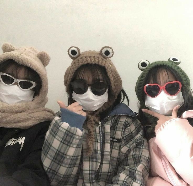 NishimuraSein's tweet photo. With my girls! Suyeon and Violet!
@baesuyeon_ https://t.co/OjLSgbW1Td
