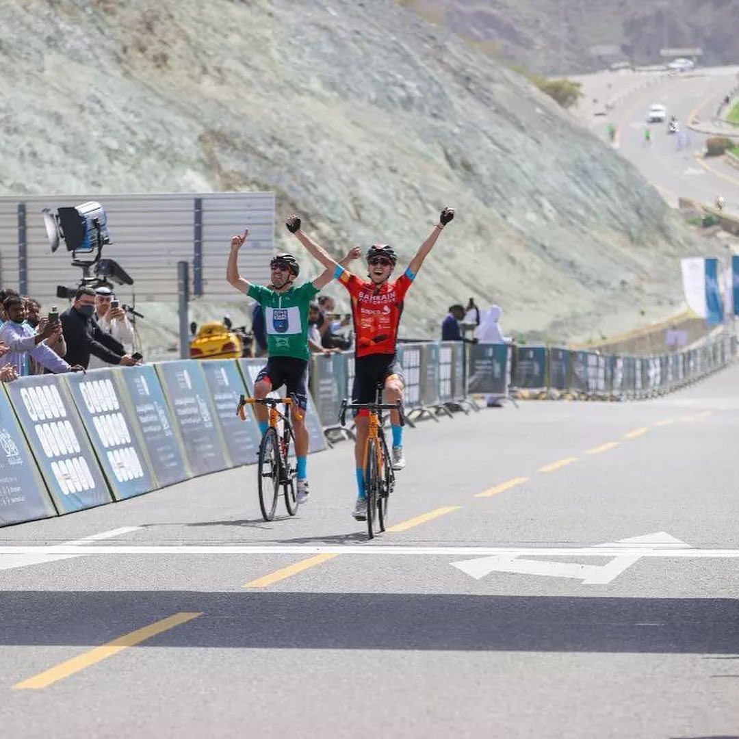 🥇Feliz y emocionado de conseguir mi primer triunfo profesional junto a  @pascual_eusebio en la 4 etapa del @sharjahsports 
. 
Gracias a todos por las felicitaciones  y a la gente que me ayuda ,apoya y anima cada día 👏🏻.