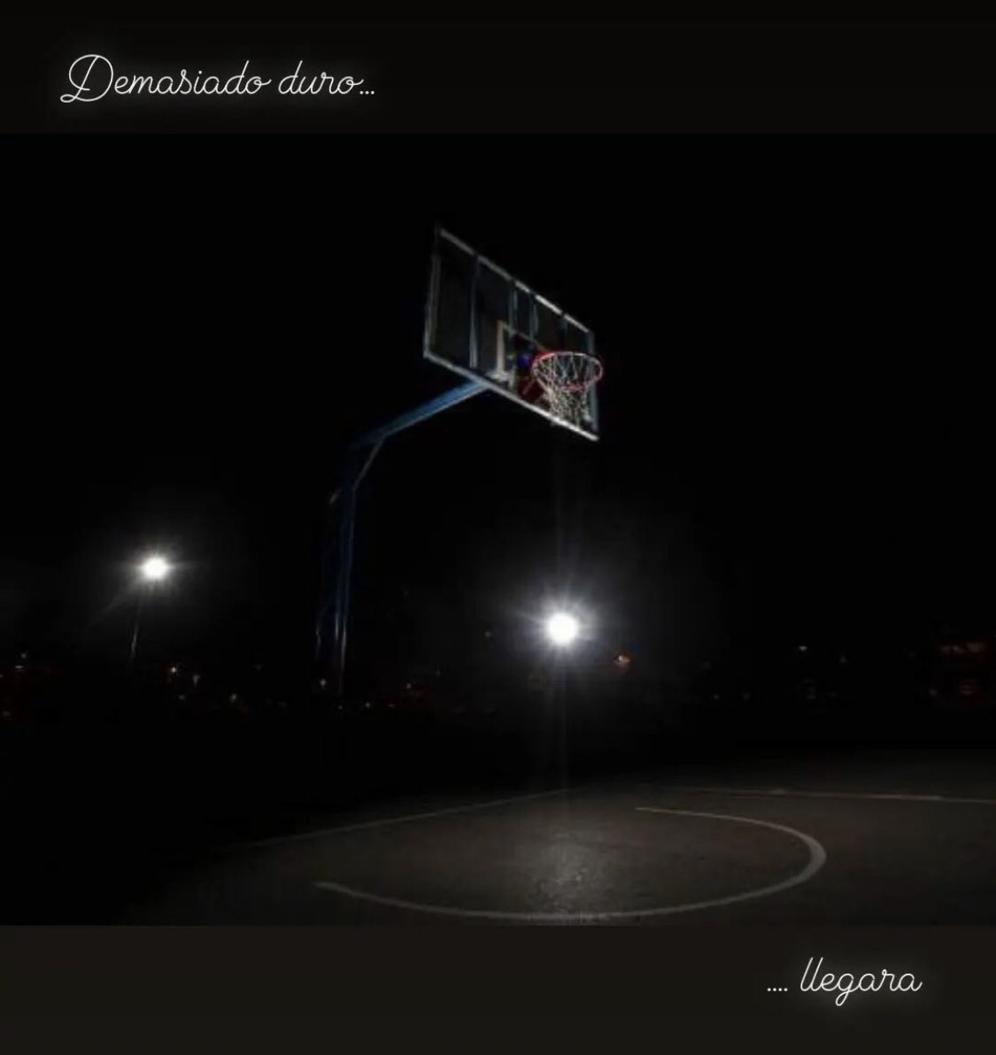 javieraladrenv's tweet image. No se trata de lo fuerte que golpeas. Se trata de lo fuerte que puedes ser golpeado y seguir avanzando. Mañana más!!!! Aupa equipo!!!! Grande @CNHeliosBasket , gen AZUL.