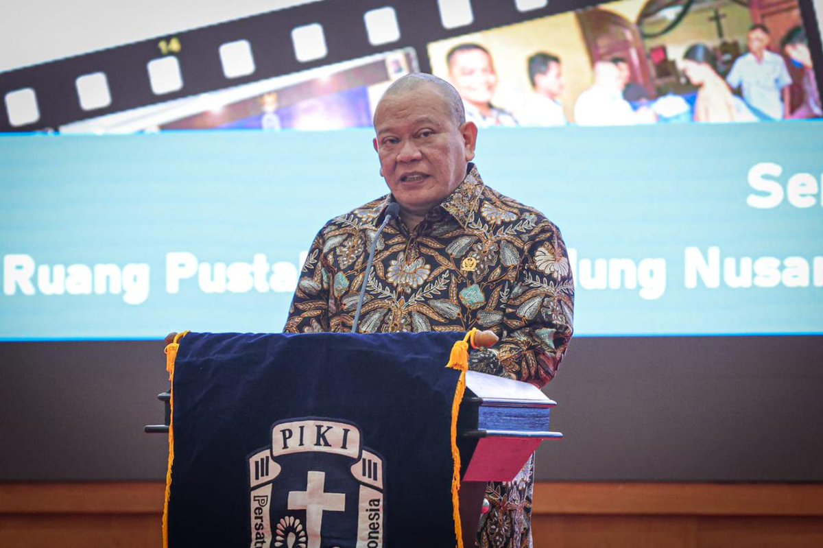 waktuSMA's tweet photo. Ketua DPD RI AA LaNyalla Mahmud Mattalitti berharap Indonesia mampu memanfaatkan momentum sebagai tuan rumah Konferensi Tingkat
Tinggi (KTT) Youth 20 tahun 2022 nanti. Salah satu yg dibahas adl digital teknologi. #LaNyalla #KTTY20 https://t.co/cVbgXzdapO