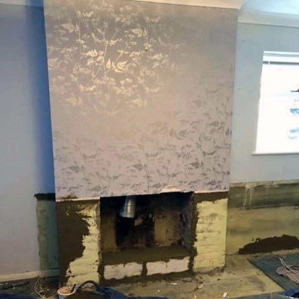 FlueSupplies's tweet photo. This weeks installation of the week comes from Vaughans of Maidstone.
We just love that before and after look, and what a difference.
Great to see our Ultraflex liner used!
#fluesupplies #chimney #fire #flueliner #chimneysweep #ultraflexrange #stove #fireplace https://t.co/oTCeno8C5V