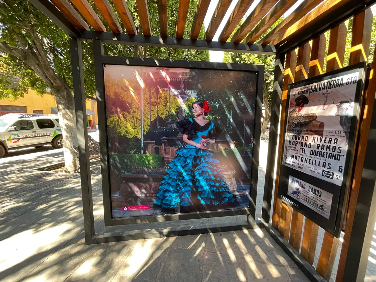 guanajuato's tweet photo. 𝐌𝐚𝐧𝐨𝐥𝐚𝐬 𝐝𝐞 #𝐒𝐚𝐥𝐯𝐚𝐭𝐢𝐞𝐫𝐫𝐚 💃 acompañaban a los toreros en su recorrido previo al encierro, la tradición se quedó como desfile 🌸🐴 Si deseas vivirlo, visita Salvatierra durante la Feria de la Candelaria, específicamente el 2 de febrero 🌷🌹
📷 enSalva https://t.co/DnAS2UVe7J