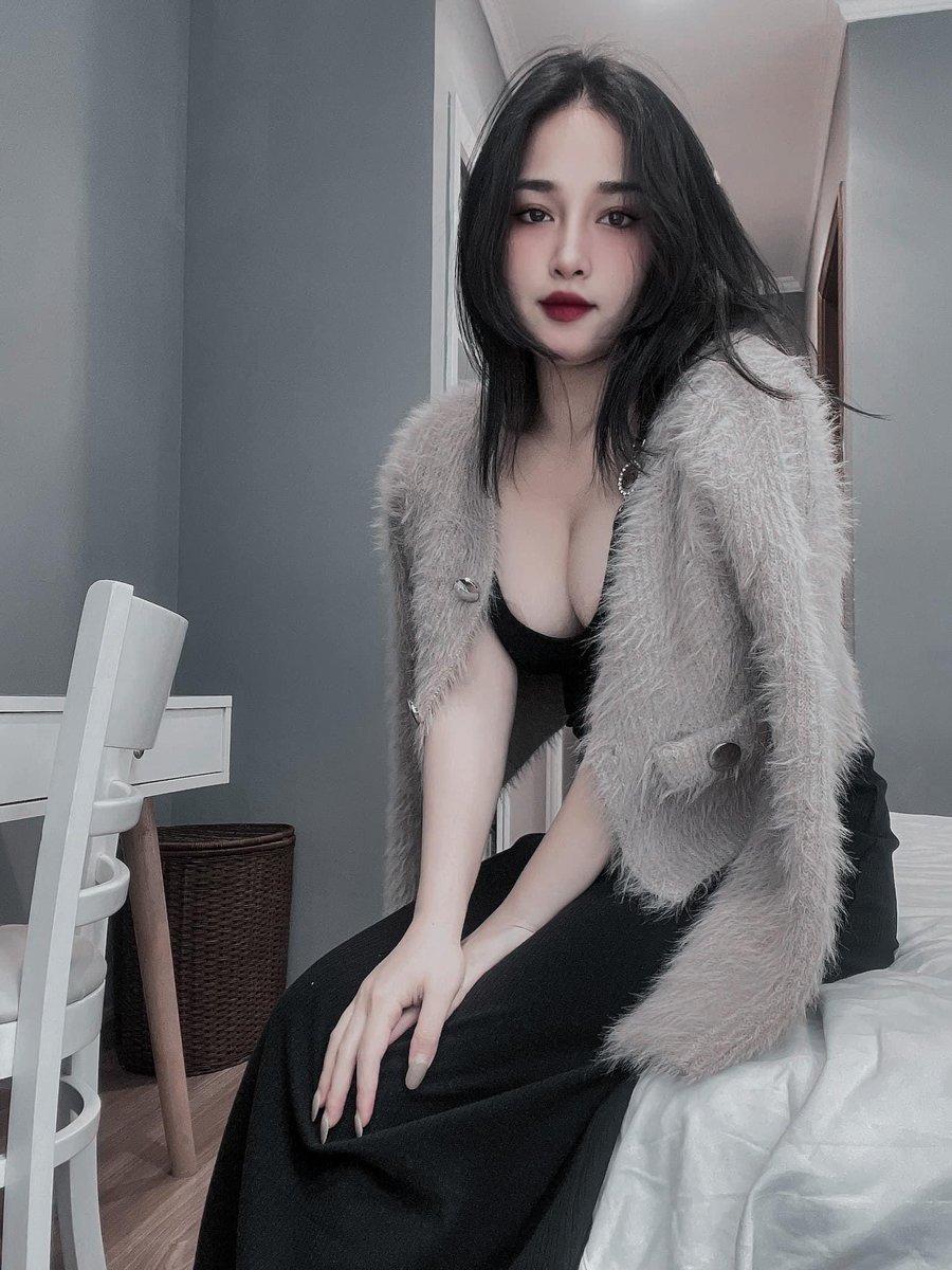 Nhungpham69's tweet photo. Hpny cả nhà ạ 😍😍😍😍😍 https://t.co/mR916RtsuE