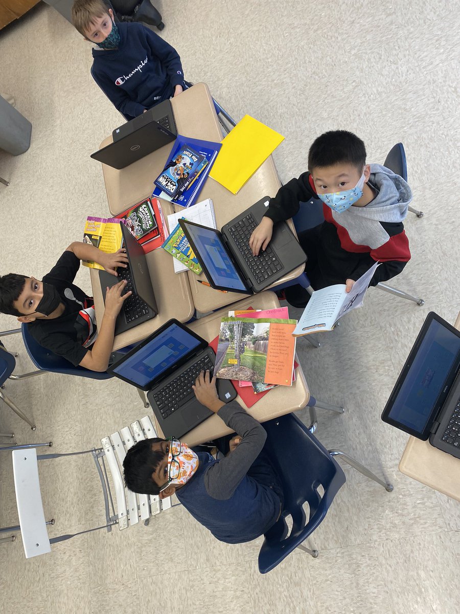 christinelem's tweet photo. Collaborating with Jamboard for Nonfiction text features and nonfiction scavenger hunt.  #successatcres #isliprising @IslipCRES https://t.co/kqdBdn2hB5
