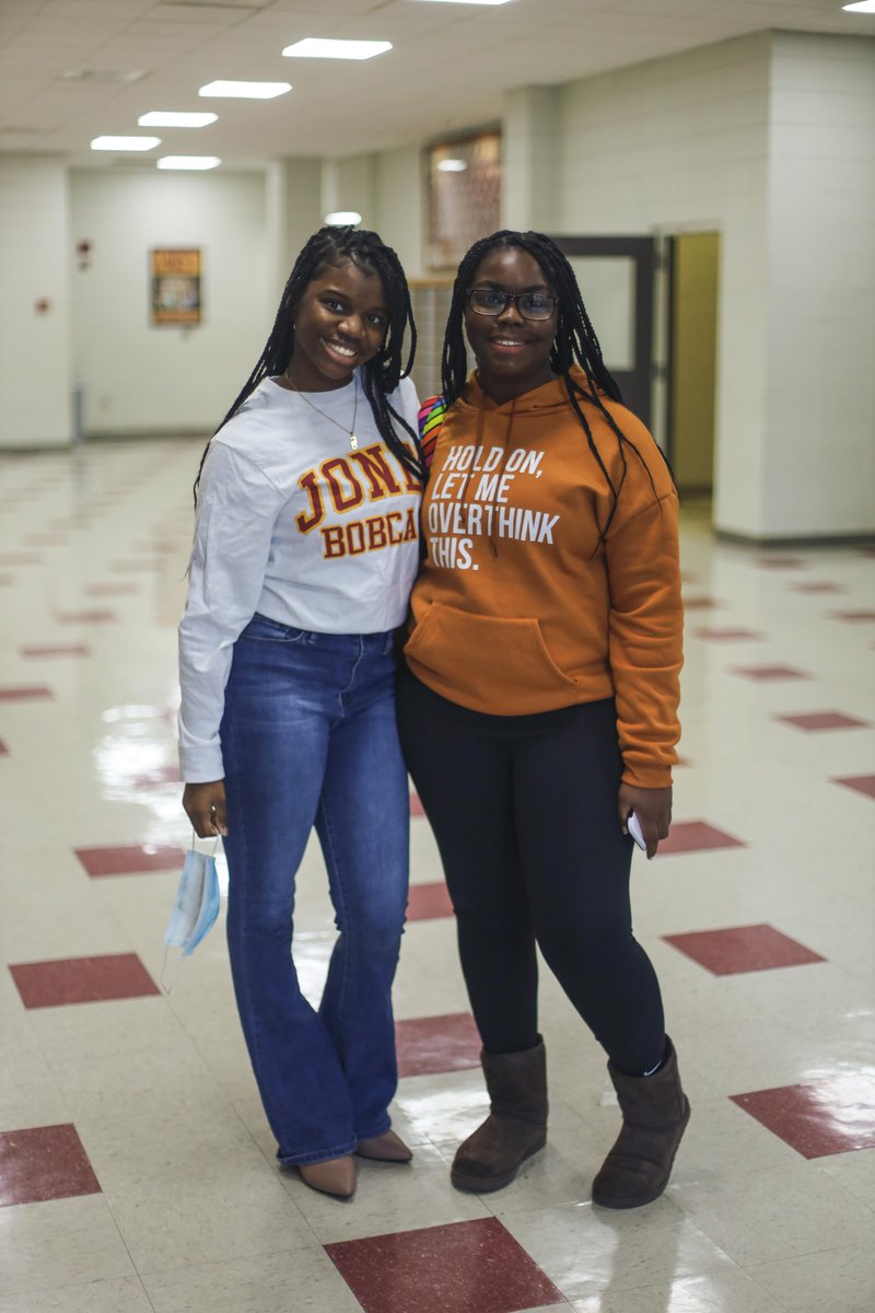 JonesCollege_'s tweet photo. It's so good to have ya back! Happy first day, Bobcats!
#JonesFamily #JCSpring #JonesBobcats https://t.co/E1OynTA0Z9