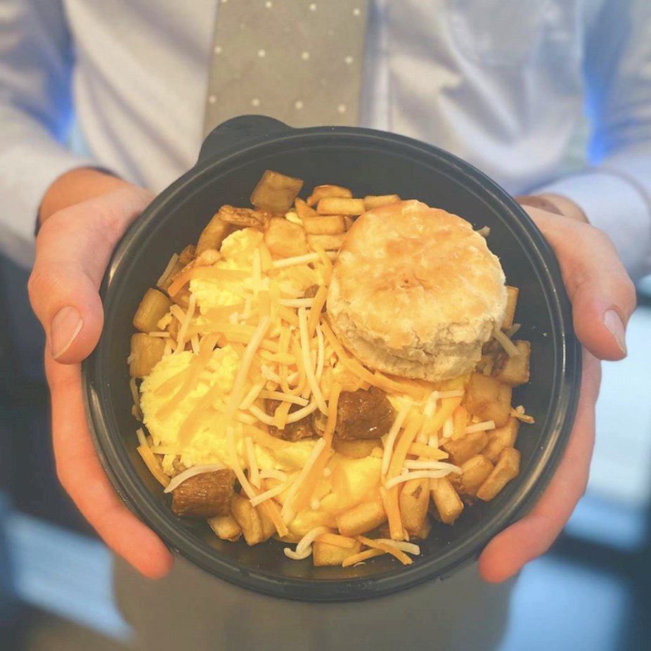 FHSUdining's tweet image. did you know: 
breakfast bowls are served at Bowl Life from 7:00am-9:00am M-F! 🍽️ 
.  .  .
#bowlife #uatfhsu