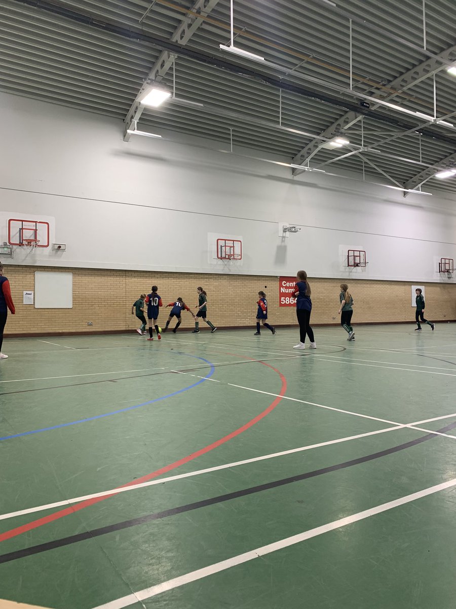 OAM_PE's tweet photo. Our Y8 girls team in action at the SSFA 5 aside football competition this afternoon ⚽️👏🏼 #proud #bedetermined #girlsfootballinschools @RingwoodPE https://t.co/Xw5H92kZdU