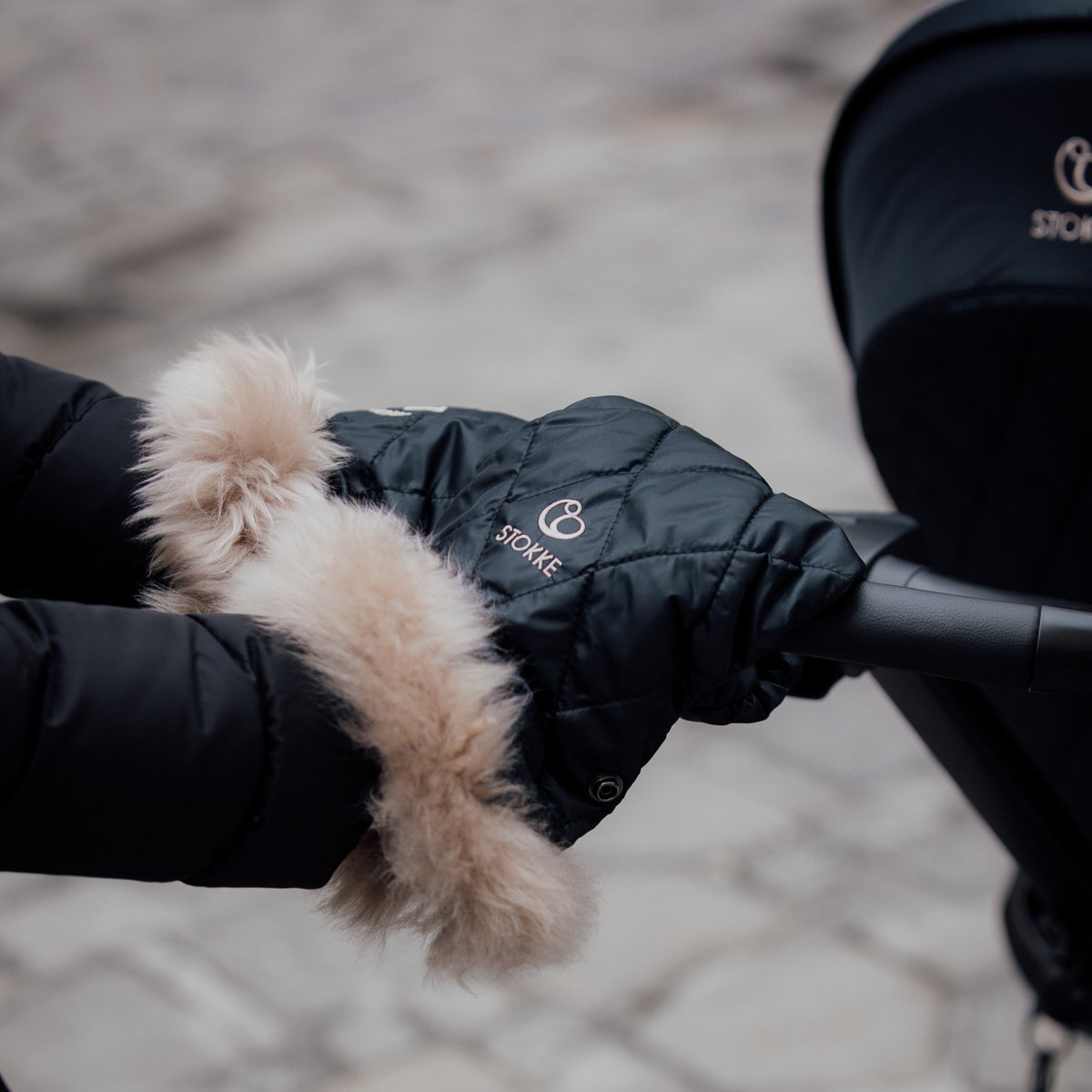 StokkeBaby's tweet image. Chilly temperatures? No reason to stay inside!

Out we go for a family stroll. The Xplory X Winterkit keeps you and your baby warm even on the coldest days.

#StokkeXplory #XploryX #Winterkit #Winterstrolls

📸: @jetset___life