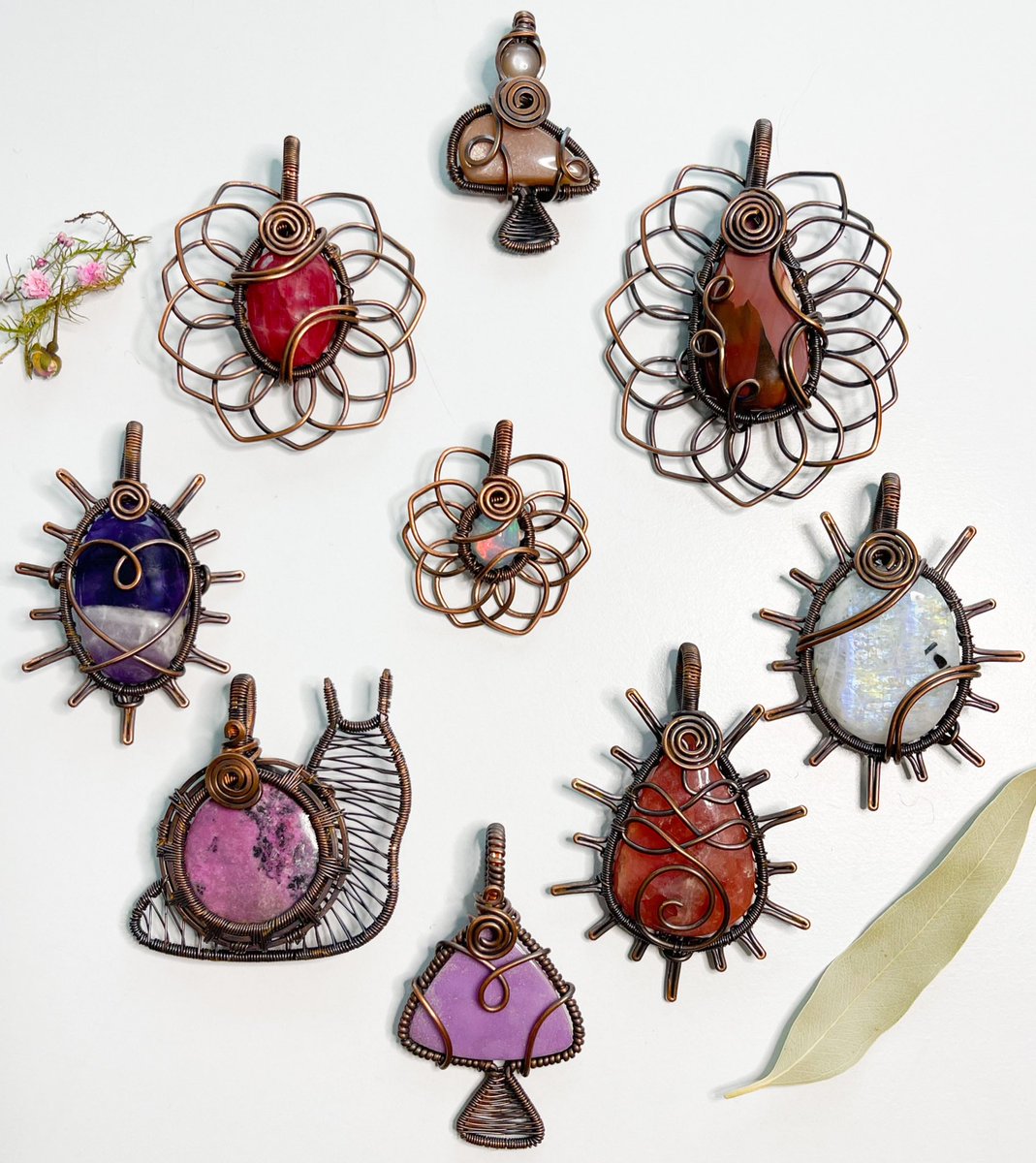 mildhippie's tweet photo. 💗🌸🎆 CUPID’S BOW 🎆🌸💗

pendants available Feb. 4th at 4pm est https://t.co/9YbzG12hEP
