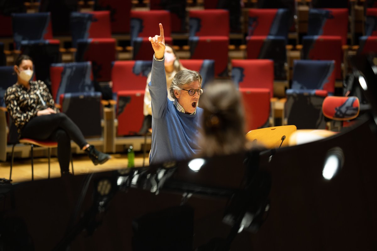 boulezsaal's tweet photo. The 2022 #SchubertWeek came to a close yesterday evening! Seven days packed with workshops, recitals, talks, and live streams in honor of Franz Schubert. Many thanks to @thomashampson,
@hdfruehling, @HampsongFndn, and all artists who performed. See you next year!
!B https://t.co/vbi6ha52Al