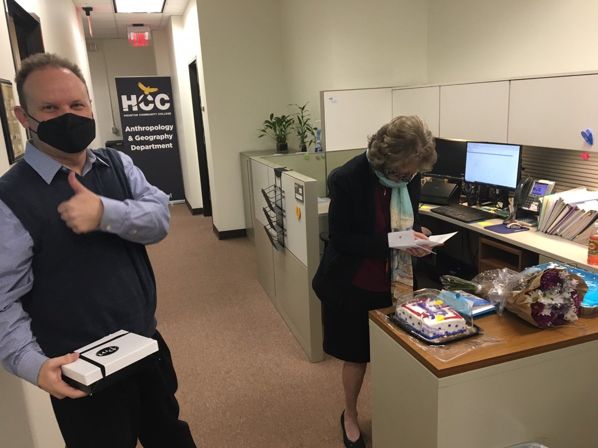 HCCAnthGeog's tweet photo. After 40 years of diligent, professional, caring, generous service to HCC, our own Tomi Middleton is retiring. Today we celebrate her extraordinary service and wish her the best in her new journey. We love you Tomi!
#geography #anthropology #retirement https://t.co/czbZFlNRLQ