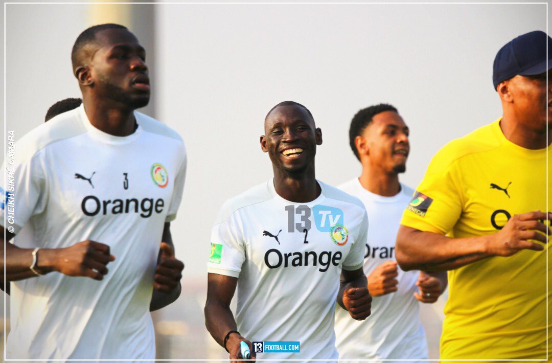 13footballC's tweet photo. Quelques images de la séance d’entraînement du jour des Lions 🦁🇸🇳

#TeamSenegal #AFCON2021 https://t.co/FA9E3IqoJo