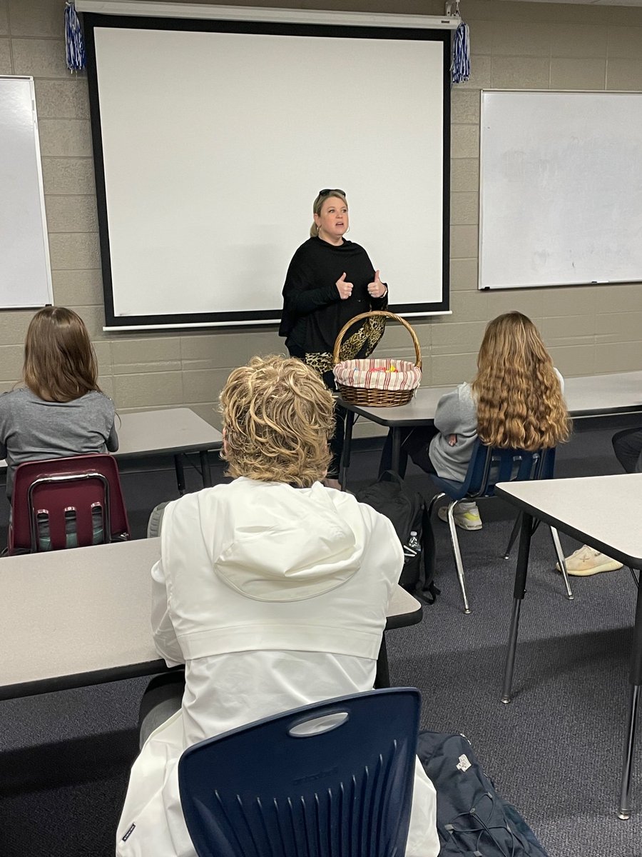FblaOcms's tweet photo. Thank you Mrs. Broun, from @waltonemc, for speaking to our 8th grade career classes about different career opportunities at Walton EMC and the different education requirements for those careers.  
@OCS_CTAE @OconeeCountyMS https://t.co/XOmT3Tzapp