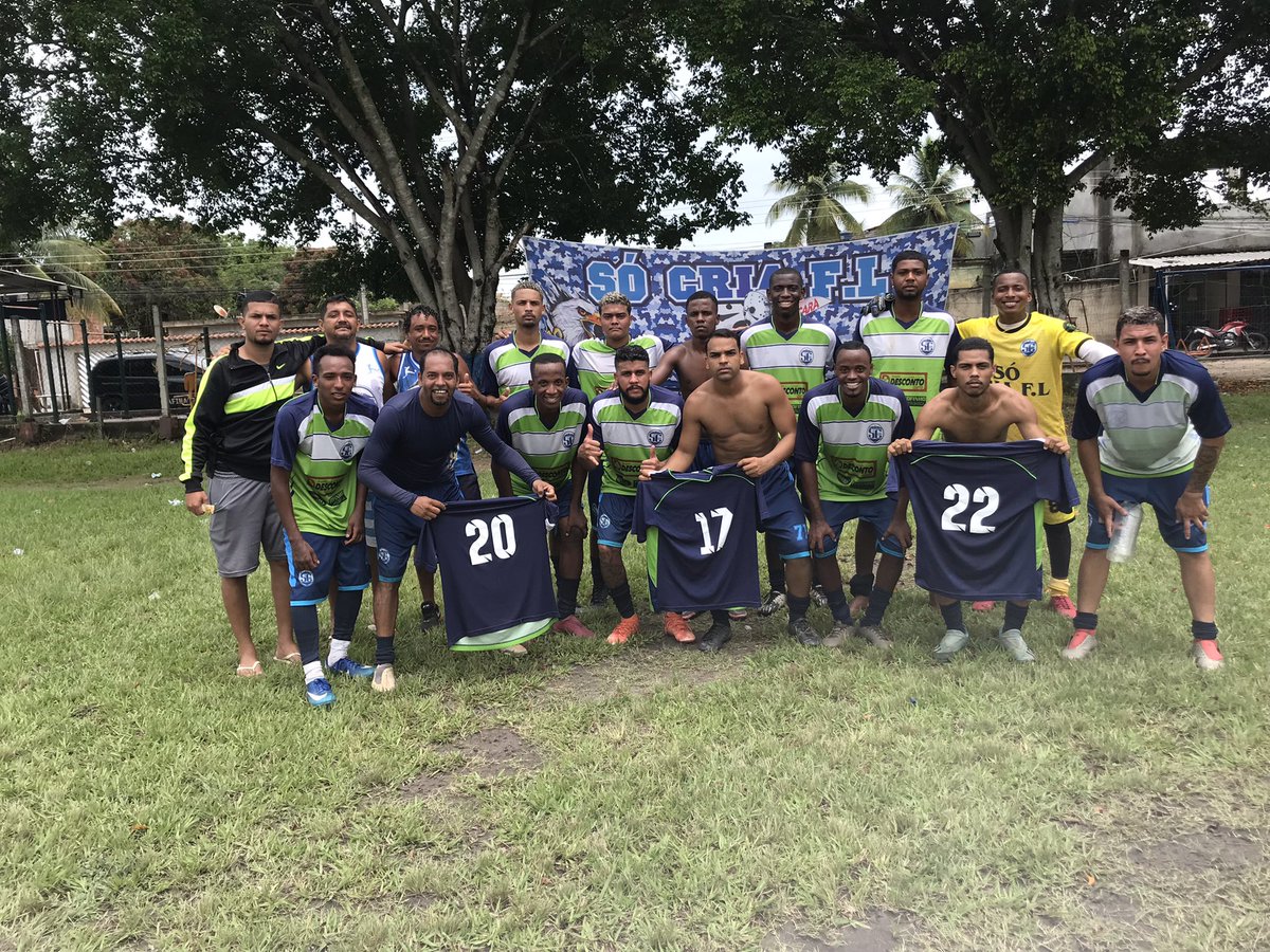 SocriaFL's tweet photo. FOTOS REGISTRADAS ONTEM ! 📸⚽️
#2022NossoAno🙌🏾
#MaisQueUmTimeUmaFamilia💙
#PraCimaaa🚀 https://t.co/LhtFfEZQCO