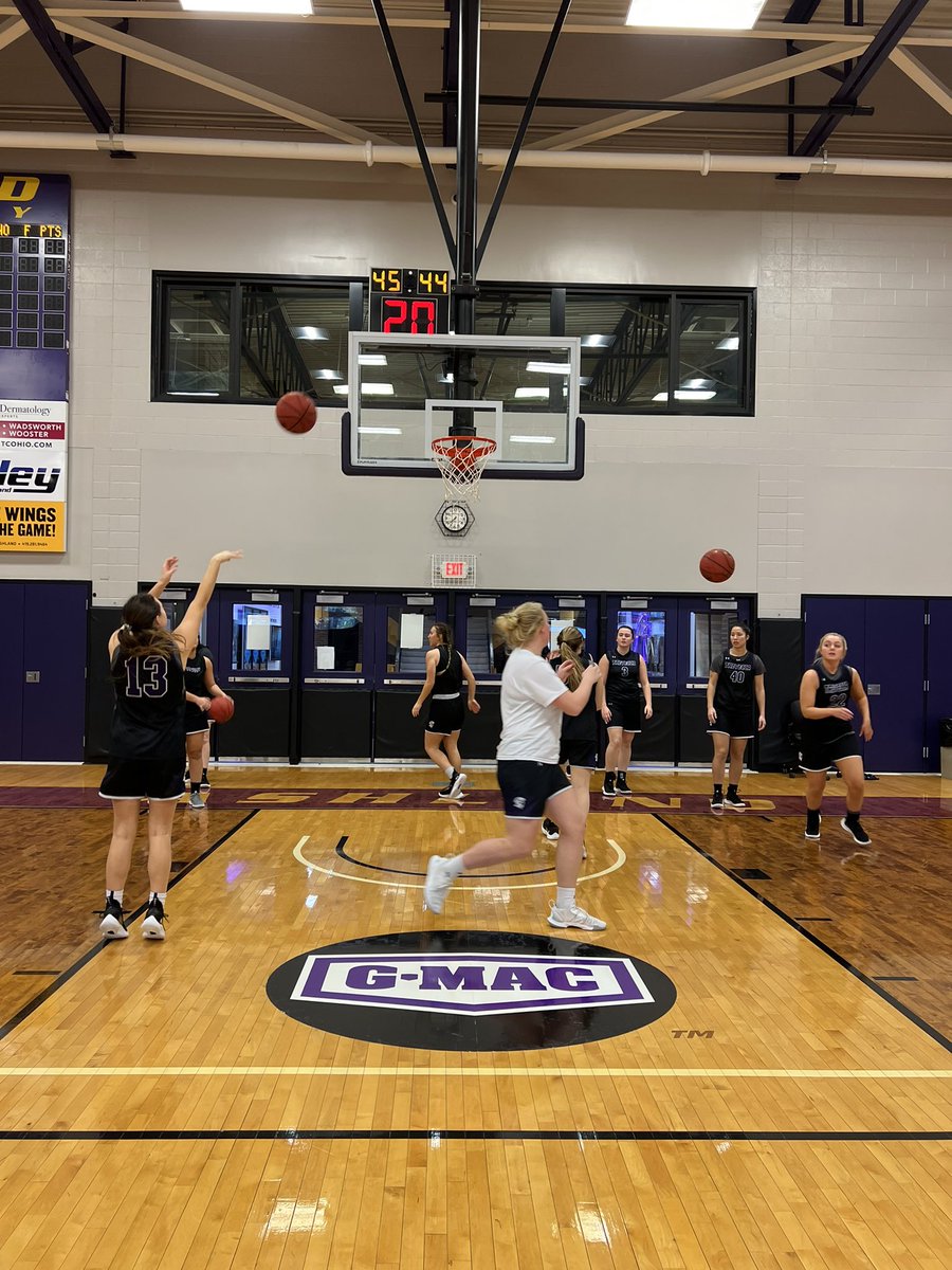 Great shoot around this morning! Tune in to catch us in action VS Ashland! 
#GGLW💜🏀