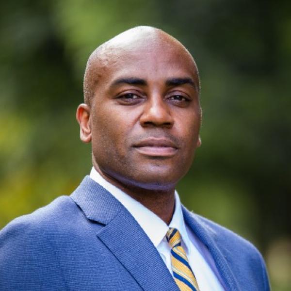 ND_EthicsCenter's tweet photo. Congratulations to Associate Dean of @ArtsLettersND and dCEC Faculty Fellow @ernestmorrell, newly elected to membership in @NAEduc in recognition of his outstanding research in educational policy &amp; practice. Congratulations, Professor Morrell! https://t.co/cmzvtd31zd https://t.co/n4ACBXGdjS