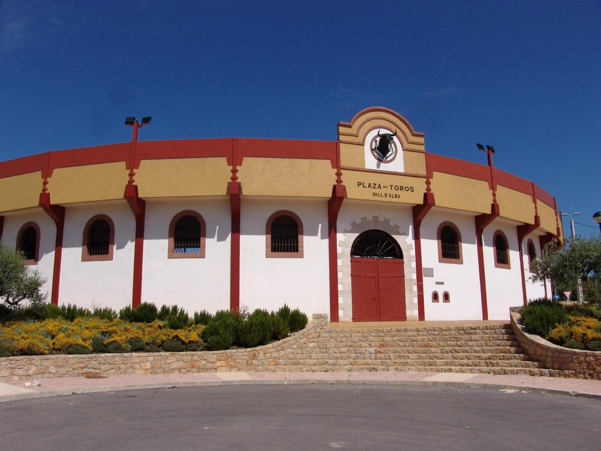 ftorodelidia's tweet photo. Plazas de toros, patrimonio artístico y cultural

🏟️ Vall d'Alba (Castellón)

💫 #TauromaquiaPatrimonioCultural https://t.co/HxJZqMF2VY
