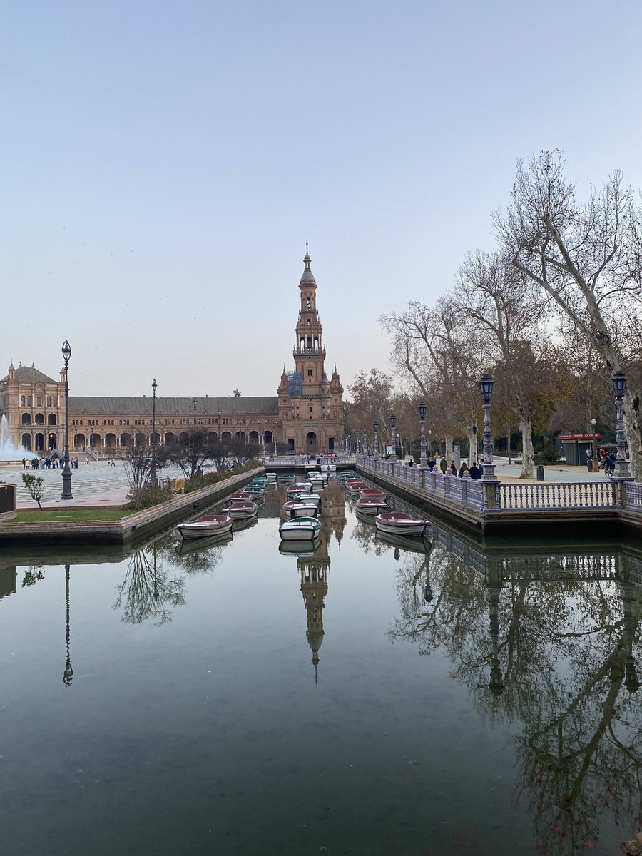 Evening post-work stroll in Seville courtesy of @WorkFromThere and @MarkBrattTravel